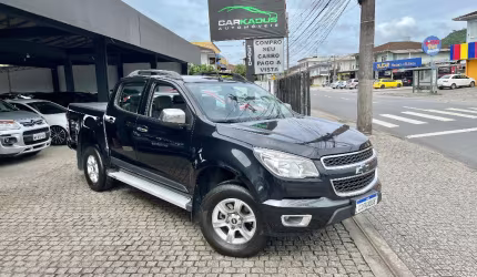 S10 2013 cabine dupla 6 lugares