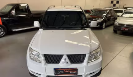 Mitsubishi pajero tr4 2.0 flex 16v 4x2 aut. 2012