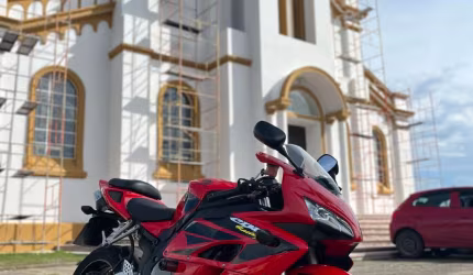 Cbr 1000 rr fireblade 