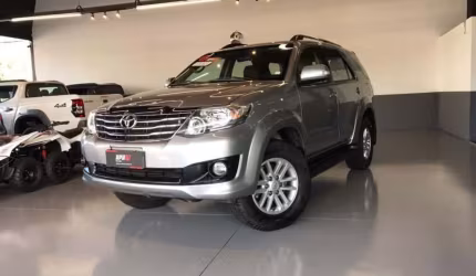 Toyota hilux sw4 2.7 sr 7 lugares 4x2 16v flex 4p automático