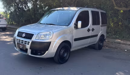 Doblo 1.8 essence 7 lugares com gnv