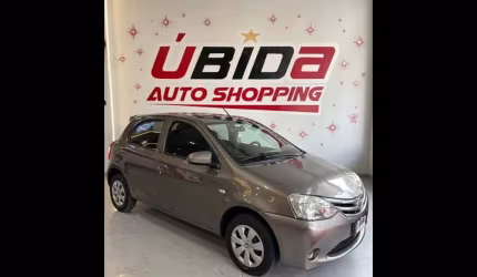 Toyota etios hb x 13l mt 2017