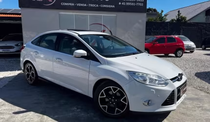 Focus sedan titanium 2.0 plus  2015