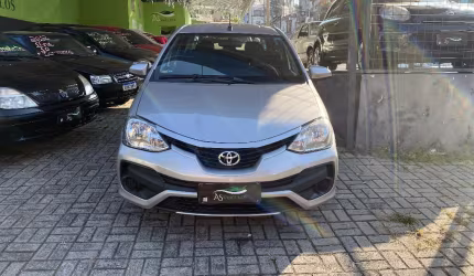 Toyota/etios sd xs 15 at