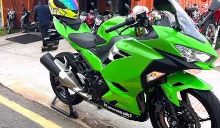 Kawasaki ninja 400 ano 2019