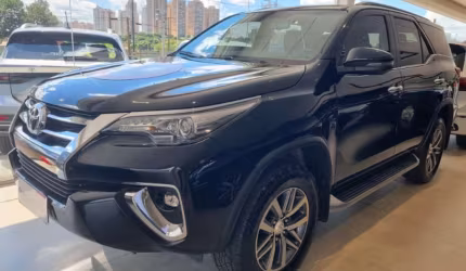 Toyota hilux sw4 2.8 srx diamond 4x4 turbo