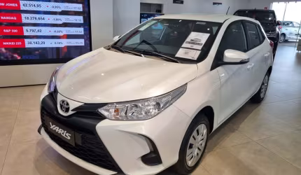 Toyota yaris yaris 1.5 xl plus connect cvt