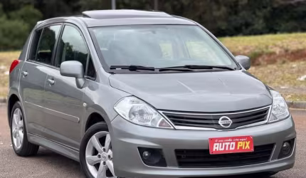 Nissan tiida 18sl flex 2013