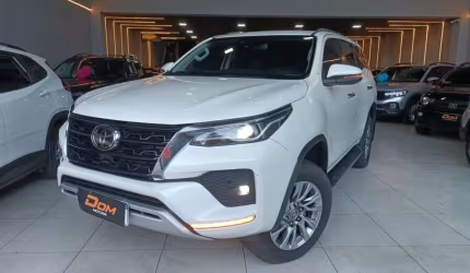 Hilux sw4 2.8 16v 4p srx 4x4 7 lugares turbo diesel automático