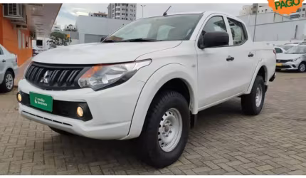 Mitsubishi l200 triton 2023 2.4 16v turbo diesel gl cd 4x4 manual