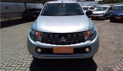 Mitsubishi l200 triton 2023 2.4 16v turbo diesel gl cd 4x4 manual