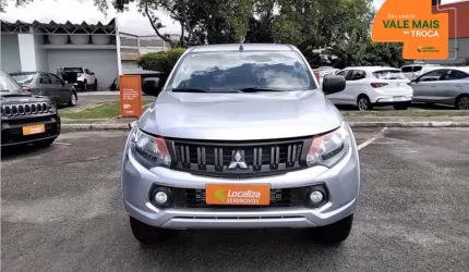 Mitsubishi l200 triton 2023 2.4 16v turbo diesel gl cd 4x4 manual