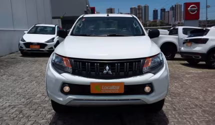 Mitsubishi l200 triton 2023 2.4 16v turbo diesel gl cd 4x4 manual