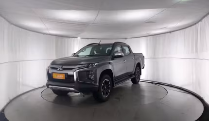 Mitsubishi l200 triton 2023 2.4 16v turbo diesel sport hpe cd 4p 4x4 automático