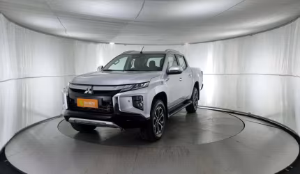 Mitsubishi l200 triton 2023 2.4 16v turbo diesel sport hpe-s cd 4p 4x4 automático