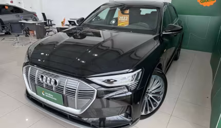 Audi e-tron 2022 elétrico performance quattro