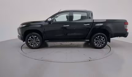 Mitsubishi l200 triton 2023 2.4 16v turbo diesel sport hpe-s cd 4p 4x4 automático
