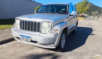 Jeep cherokee limited 2010 — bruta e luxuosa!