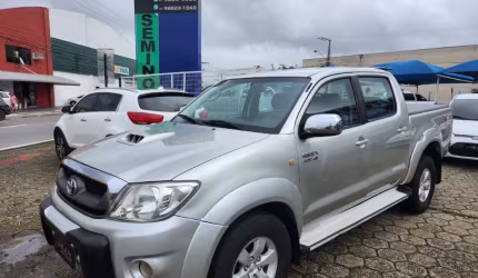 Hilux 3.0 srv 4x4 2011