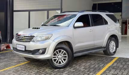 Toyota hilux sw4 3.0 srv 4x4 16v turbo intercooler diesel 4p automático