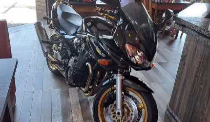 Vendo bandit 1200 2006 muito conservada, joia rara, é pegar e viajar