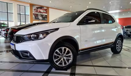 Fiat argo trekking 1.3at 2025