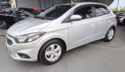 Onix hatch lt 1.4 8v flexpower 5p mec.