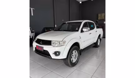 Mitsubishi l200 triton 2014 3.2 hpe 4x4 cd 16v turbo intercooler diesel 4p automático