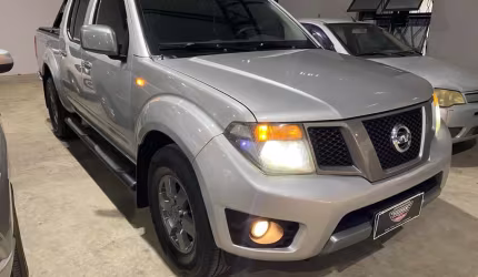 Nissan frontier 2.5 attack cab. dupla manual diesel 2014