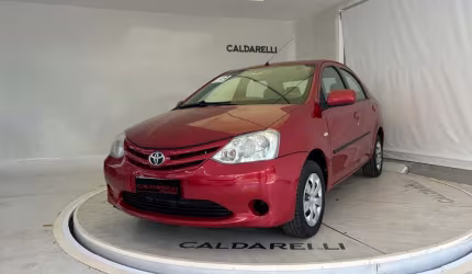 Toyota etios sd xs 2013