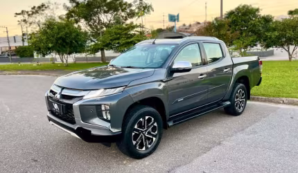 Mitsubishi l200 triton sport hpe-s 2.4 cd dies. aut  - cinza - 2022/2023