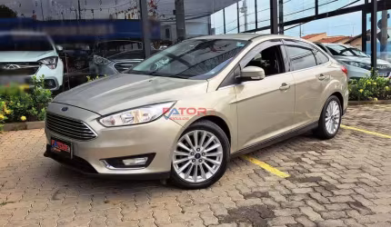 Ford focus fastback tit./t.plus 2.0 flex aut.  - prata - 2015/2016