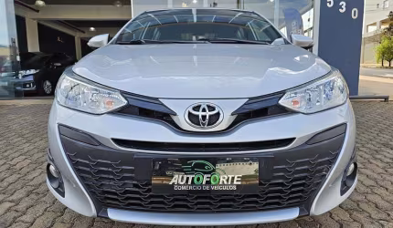 Toyota yaris hb xl 1.3 at - prata - 2019/2019