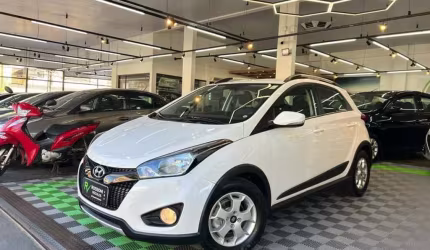 Hyundai hyundahb20x 1.6a style 2015