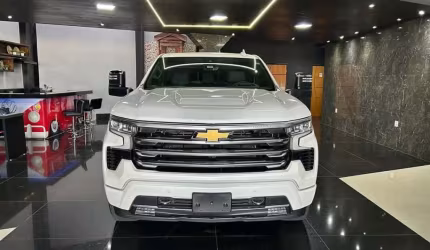 Chevrolet silverado 2024 5.3 v8 gasolina 1500 high country 4x4 automático