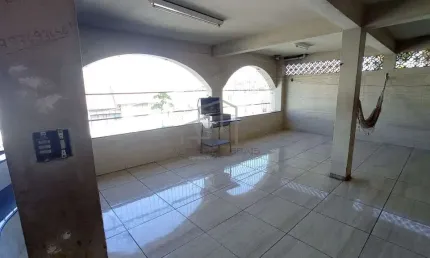 Maravilhosa casa a Venda em Santa Clara, 6 quartos sendo 2 suítes, duas vagad de garagem, bem areja