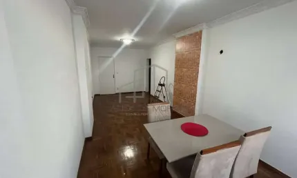 Excelente apartamento 3 quartos, 2 banheiros, muito arejado e bem localizado, 145m2