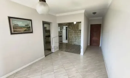 Excelente apartamento à venda, Centro, Vitória, ES. Distribuído em 3 amplos dormitórios, sendo 1 su