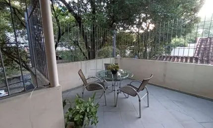 Maravilhosa casa a venda em Jucutuquara, casa contendo 6 dormitórios sendo uma suíte e um closet, c