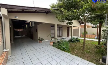 Casa com 4 quartos à venda na Rua Acary Margarida, Canasvieiras, Florianópolis por R$ 1.380.000