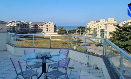 Apartamento com 3 quartos à venda na Rua Nicolino Tancredo, 360, Praia Brava, Florianópolis, 180 m2 por R$ 1.650.000