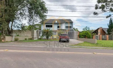 Aconchegante Casa com três suítes a venda no Barreirinha