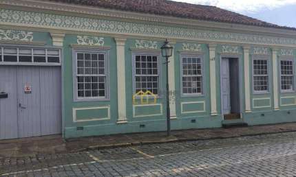 Casa com 4 dormitórios à venda, 292 m² por R$ 900.000,00 - Centro - Lapa/PR