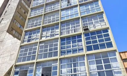 Conjunto comercial com 03 salas no centro de Curitiba