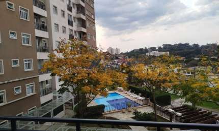 Apartamento no Tingui │ Condomínio Clube │ Ensolarado com Vista Livre