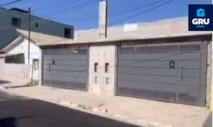 CASA TÉRREA RECÉM REFORMADA NO JARDIM VILA GALVÃO (MOBILIADO)