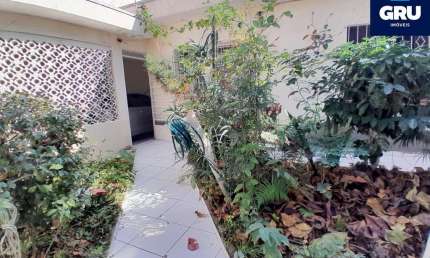 Casa Térrea com Terreno de 300m² – Excelente Localização em Guarulhos