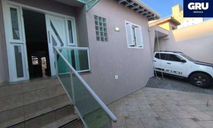 Casa com 3 quartos para alugar na Vila Milton, Guarulhos 