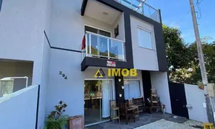 Casa com 3 quartos à venda na Avenida Brasília, 81, Coroados, Guaratuba