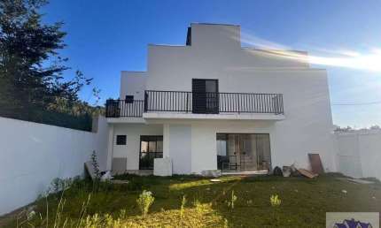 Casas de alto padrão em São RoqueSP a venda e locação Mobilhada com 4 suítes.
